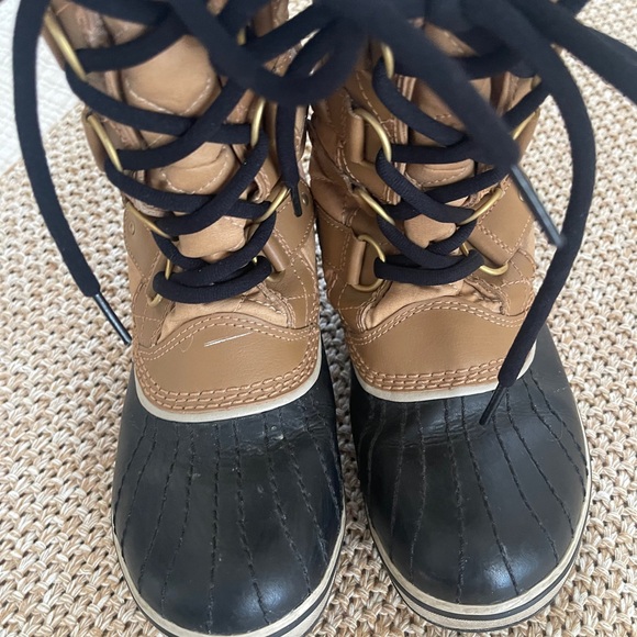 Sorel Women’s Tofino Cate Waterproof Winter Boots Size 7 - Picture 4 of 12